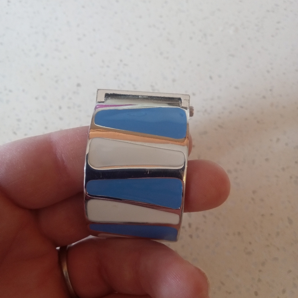 Vellaccio Watch - Picture 7 of 8